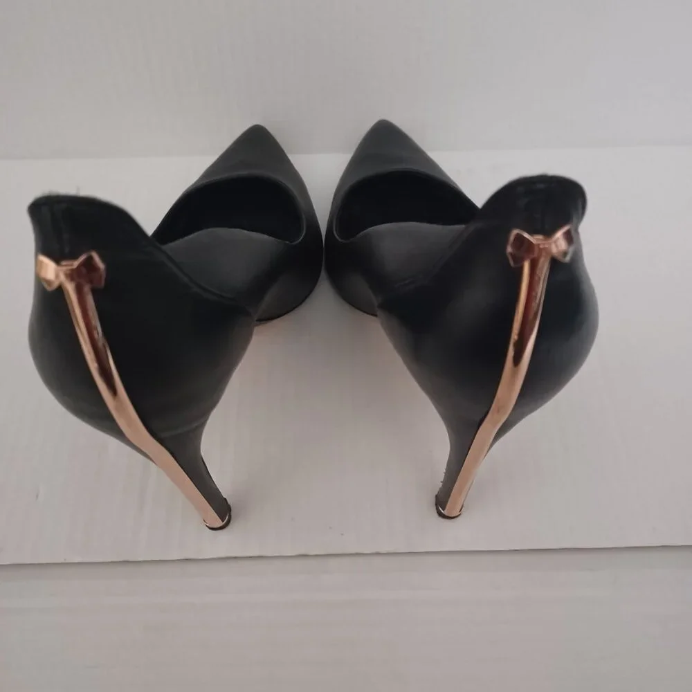 TED BAKER LONDON MELISSA ROSE GOLD TRIM HEELS size 39